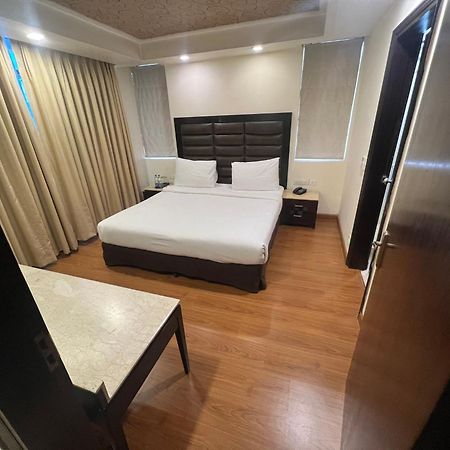 Madhuban Hotel , New Delhi Extérieur photo